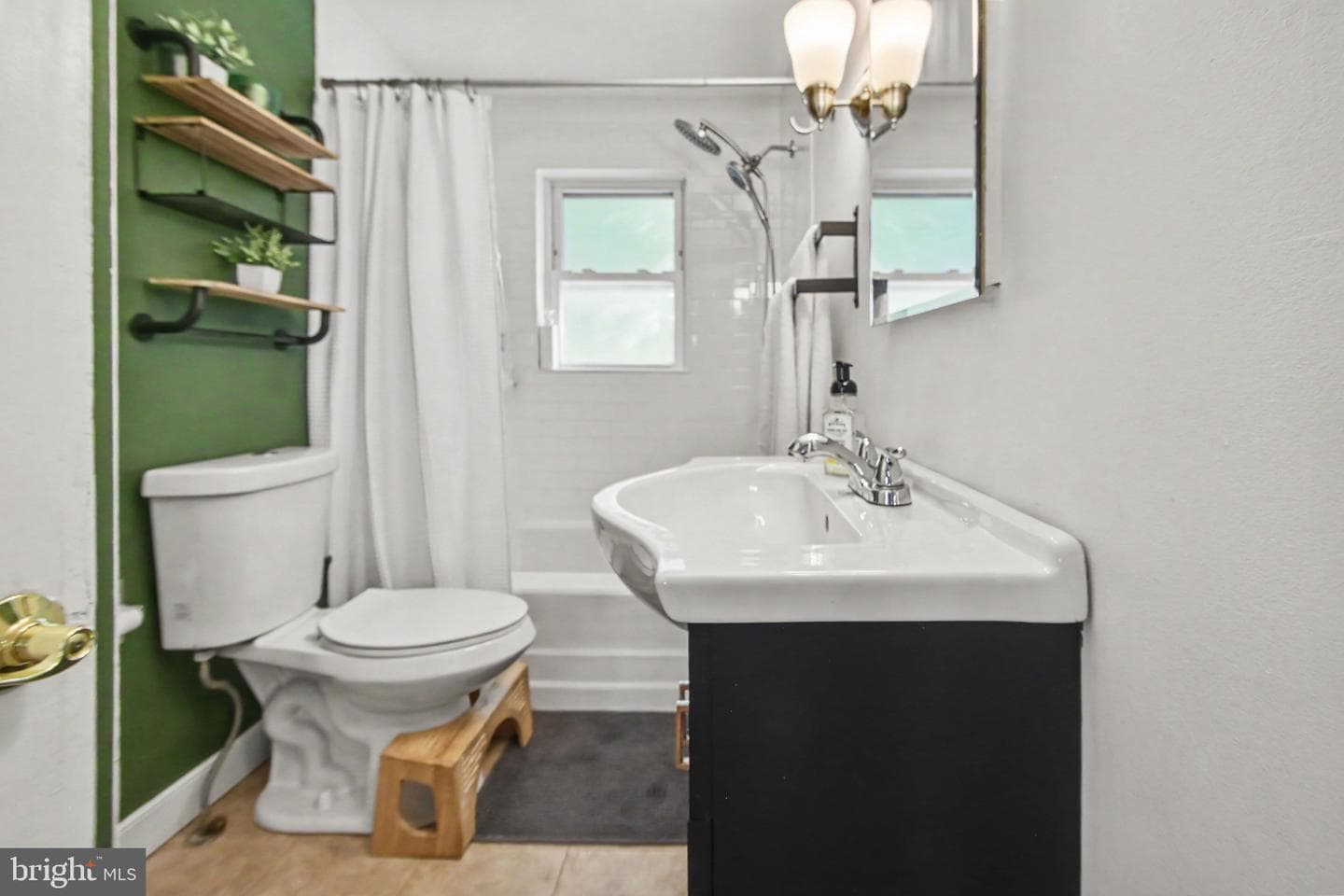 124 West Street photo 17