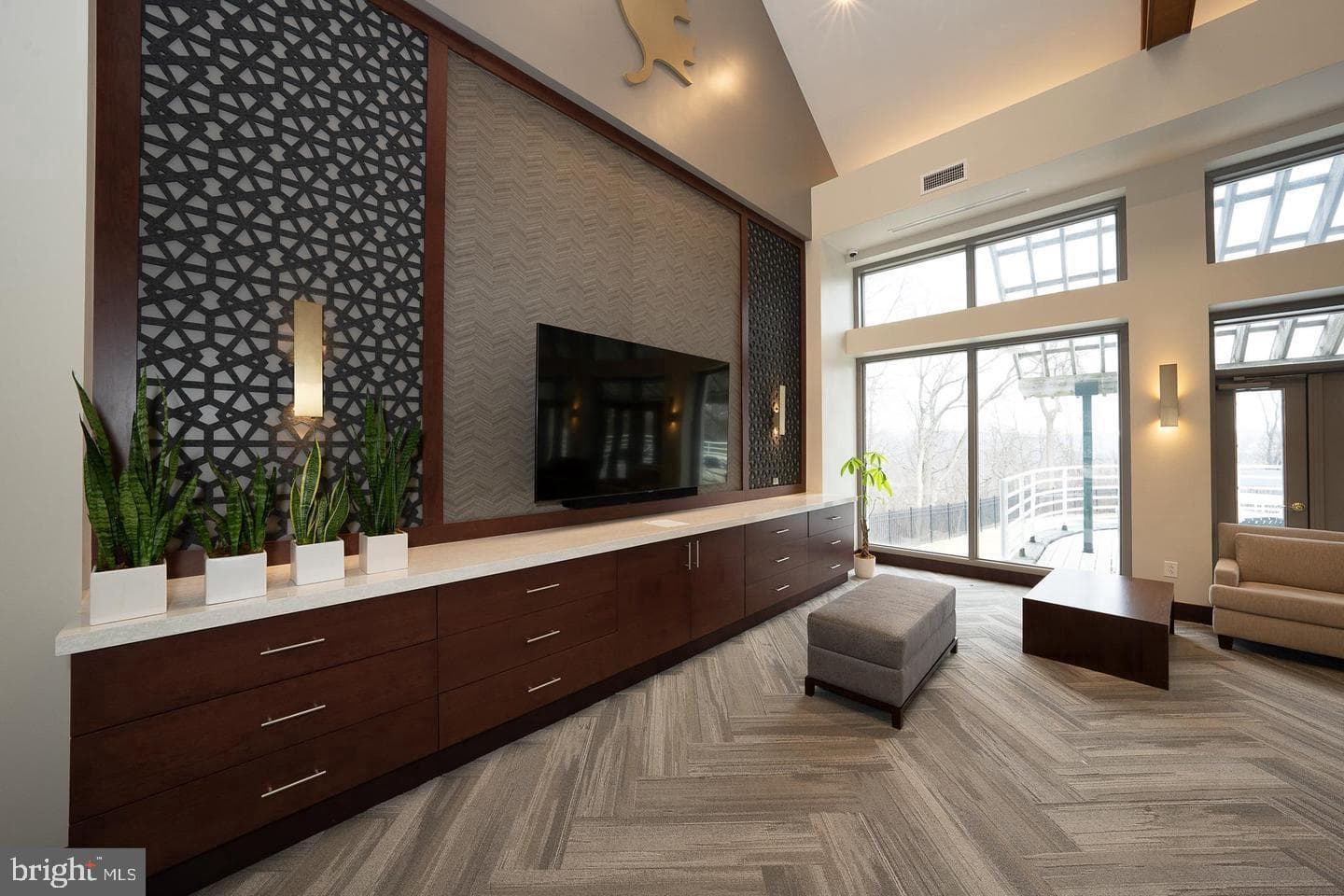 1750 Oakwood Terrace #16-I photo 30