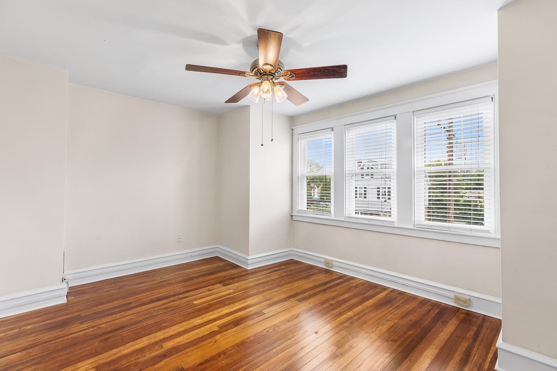 16 North Avenue photo 14