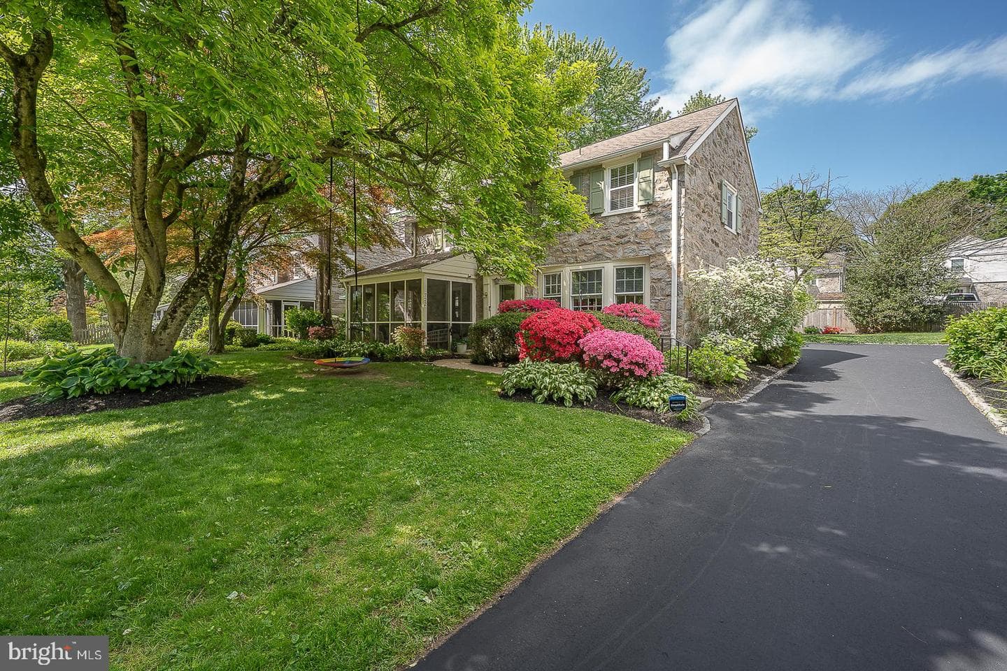 722 Argyle Road photo 3