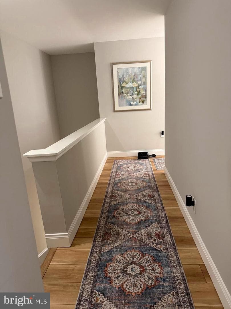 1750 Oakwood Terrace #16c photo 4