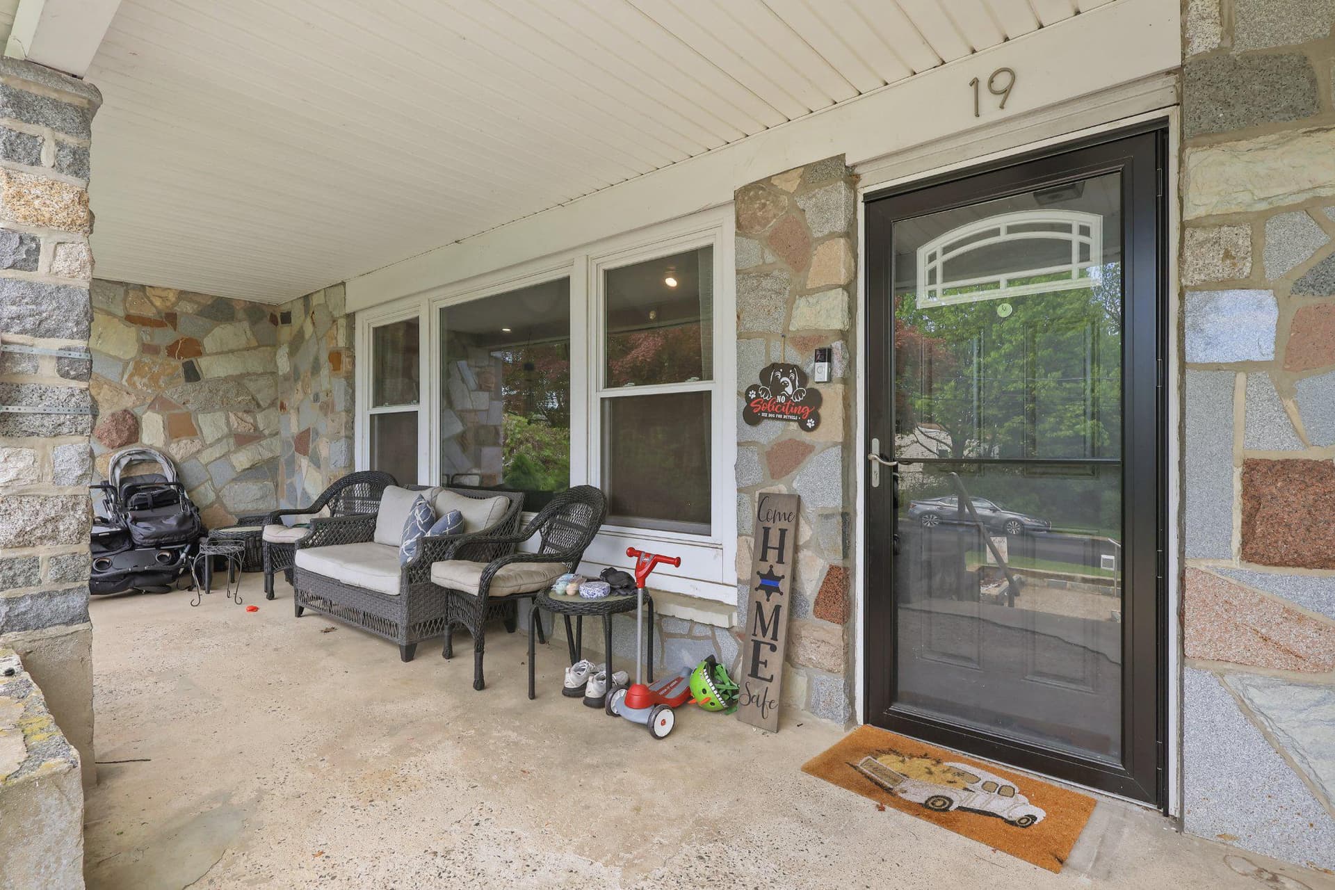 19 Madison Road photo 3