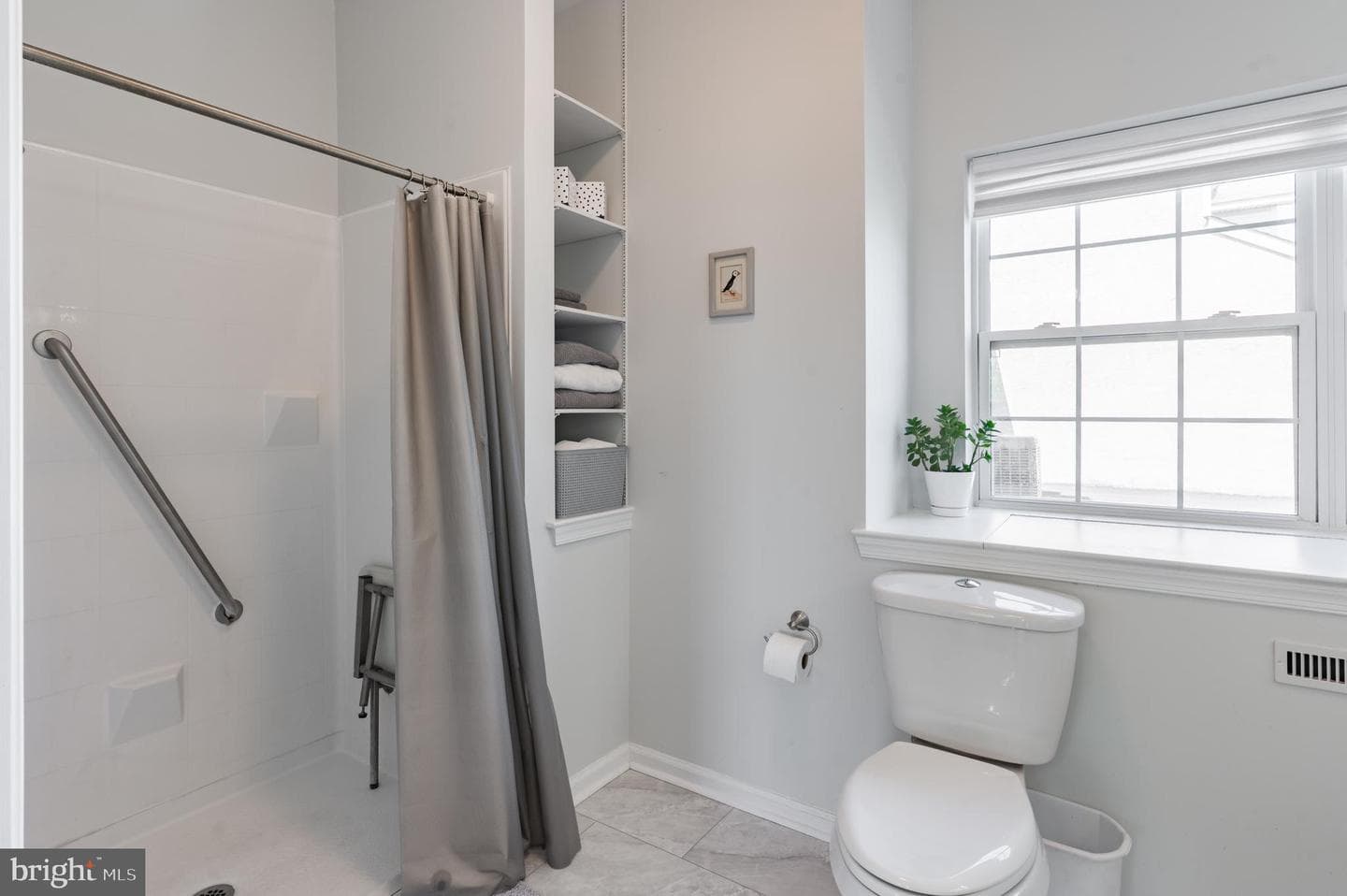 58 Stuart Drive photo 23