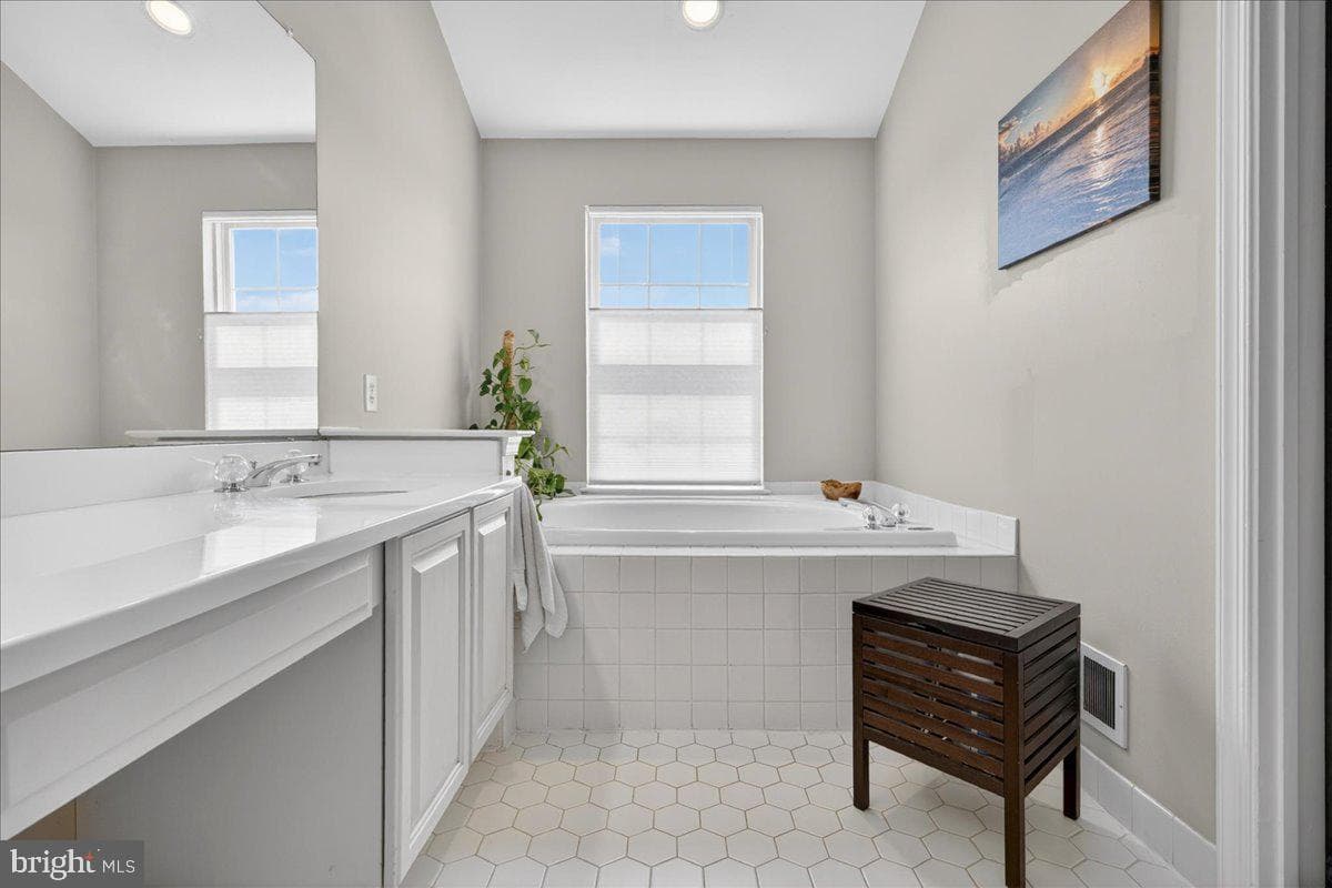 117 Raleigh Road photo 22