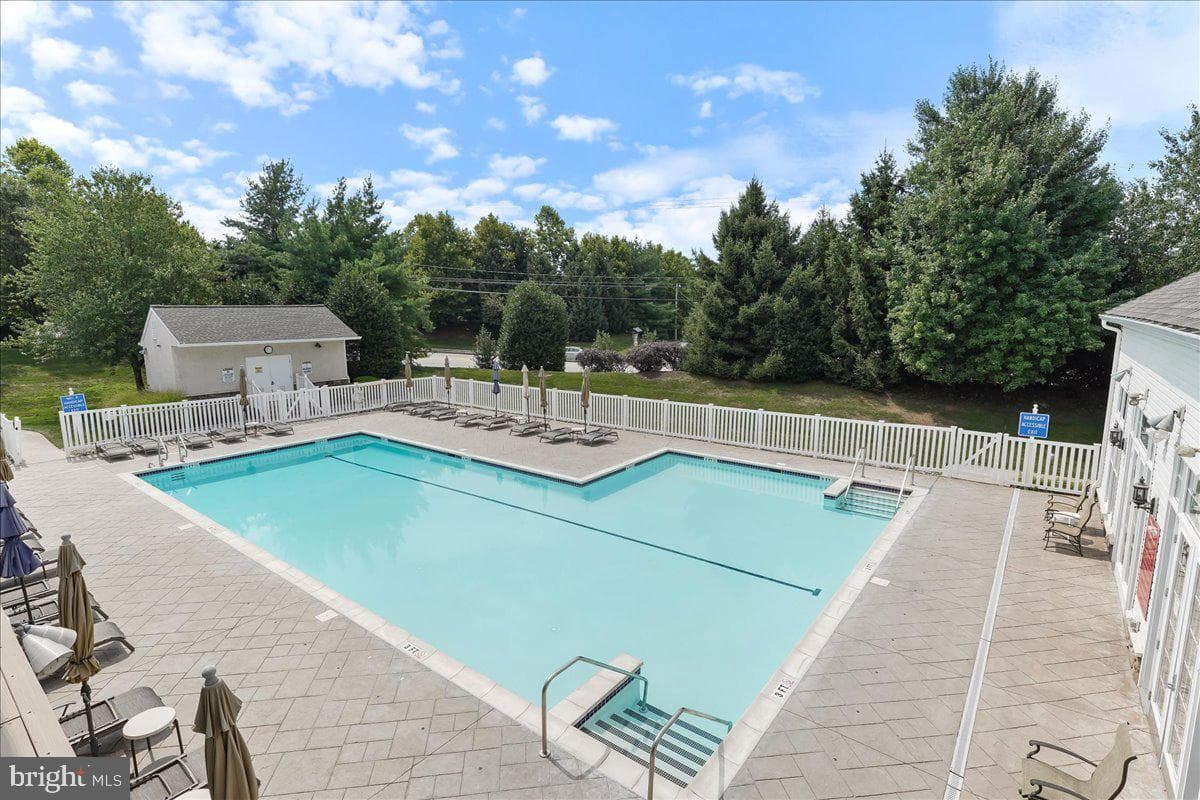461 Peters Way photo 44