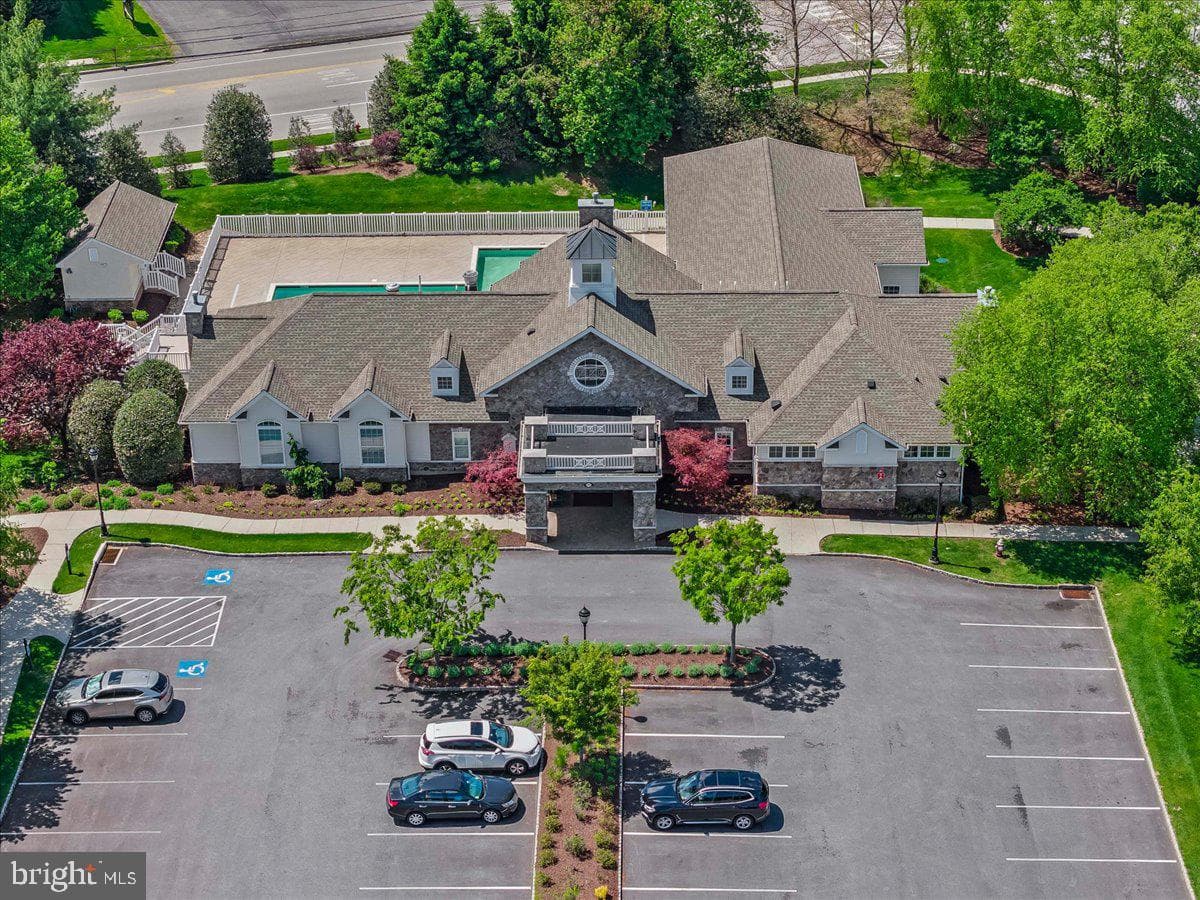 461 Peters Way photo 57
