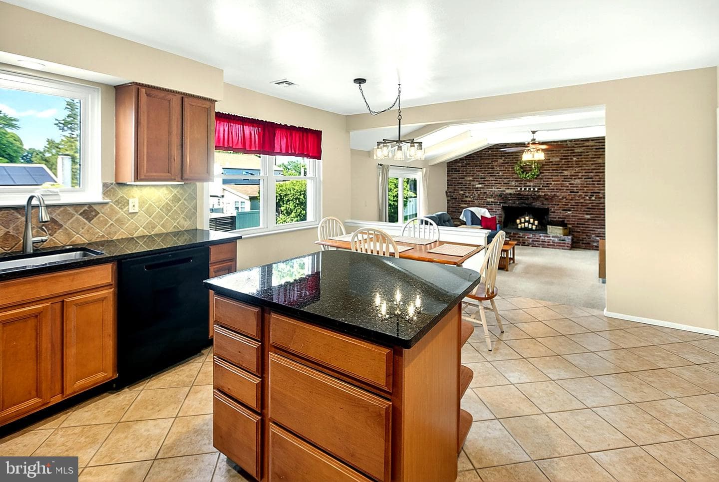 555 Elliott Drive photo 9