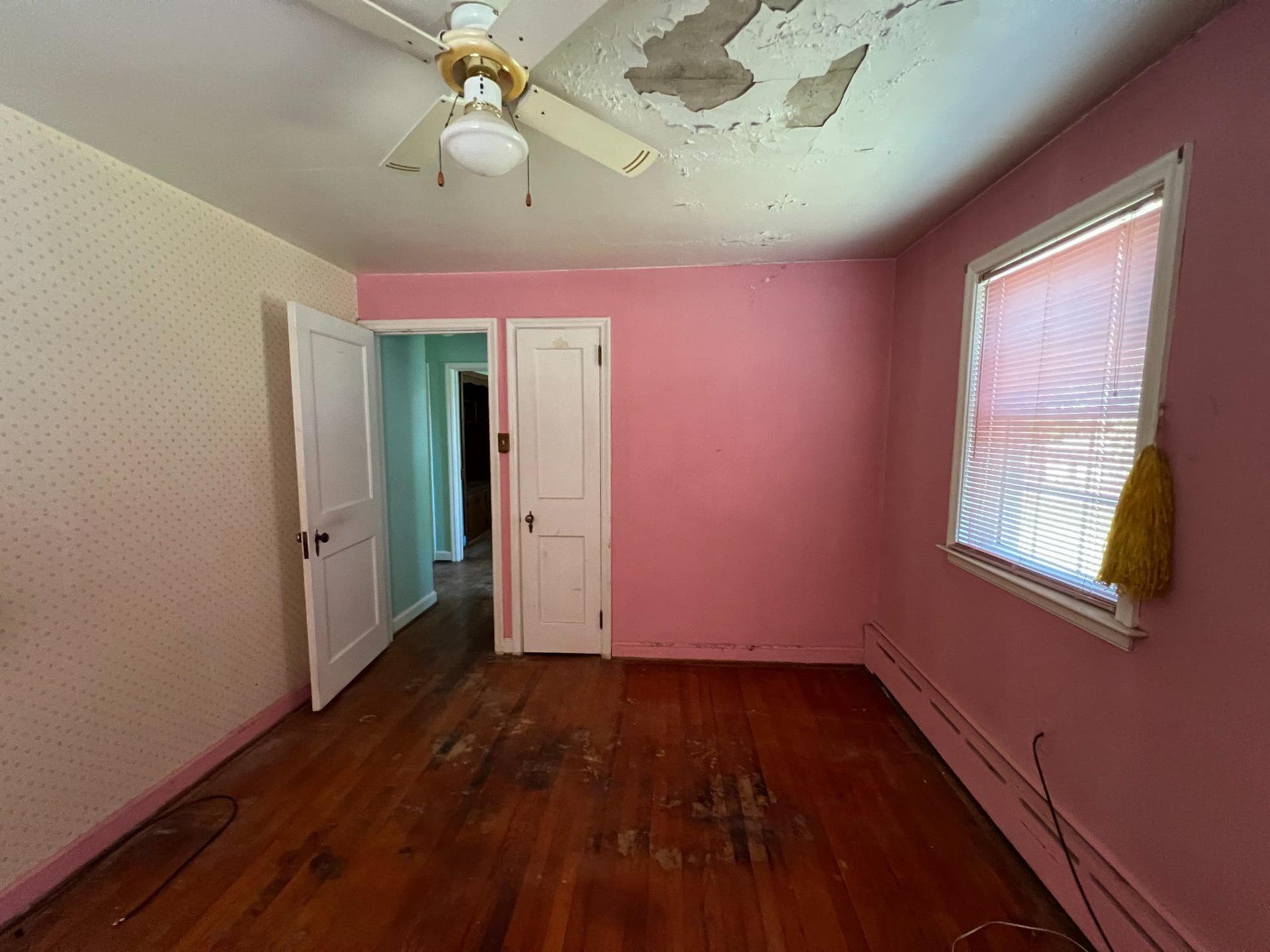 853 N Franklin Street photo 11