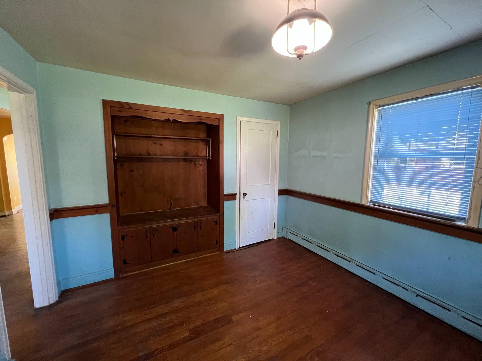 853 N Franklin Street photo 13