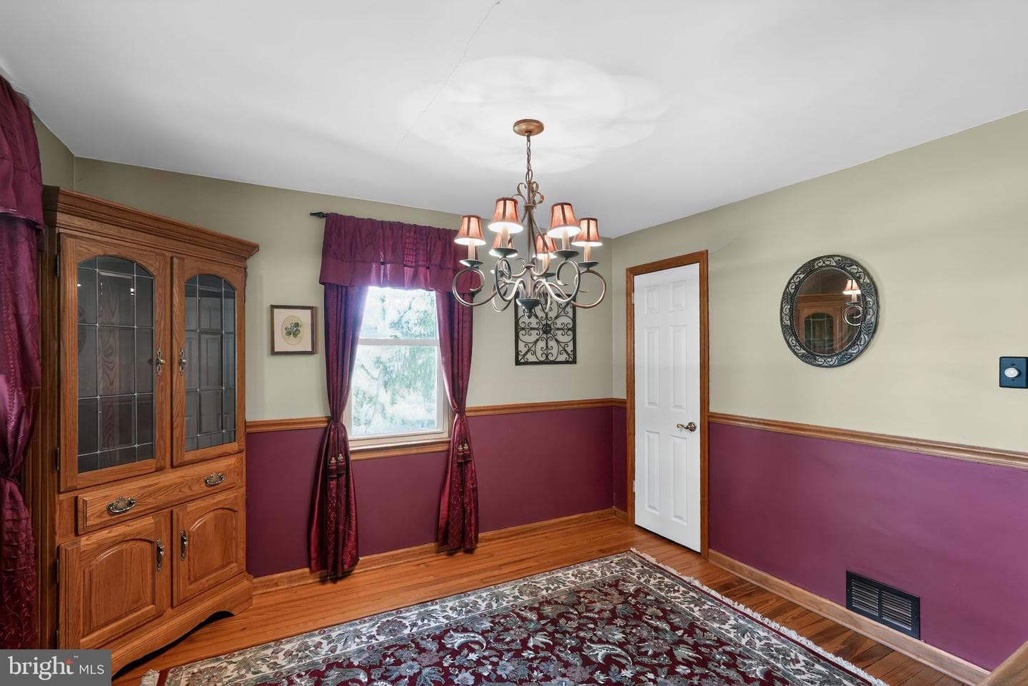 1525 College Avenue photo 15
