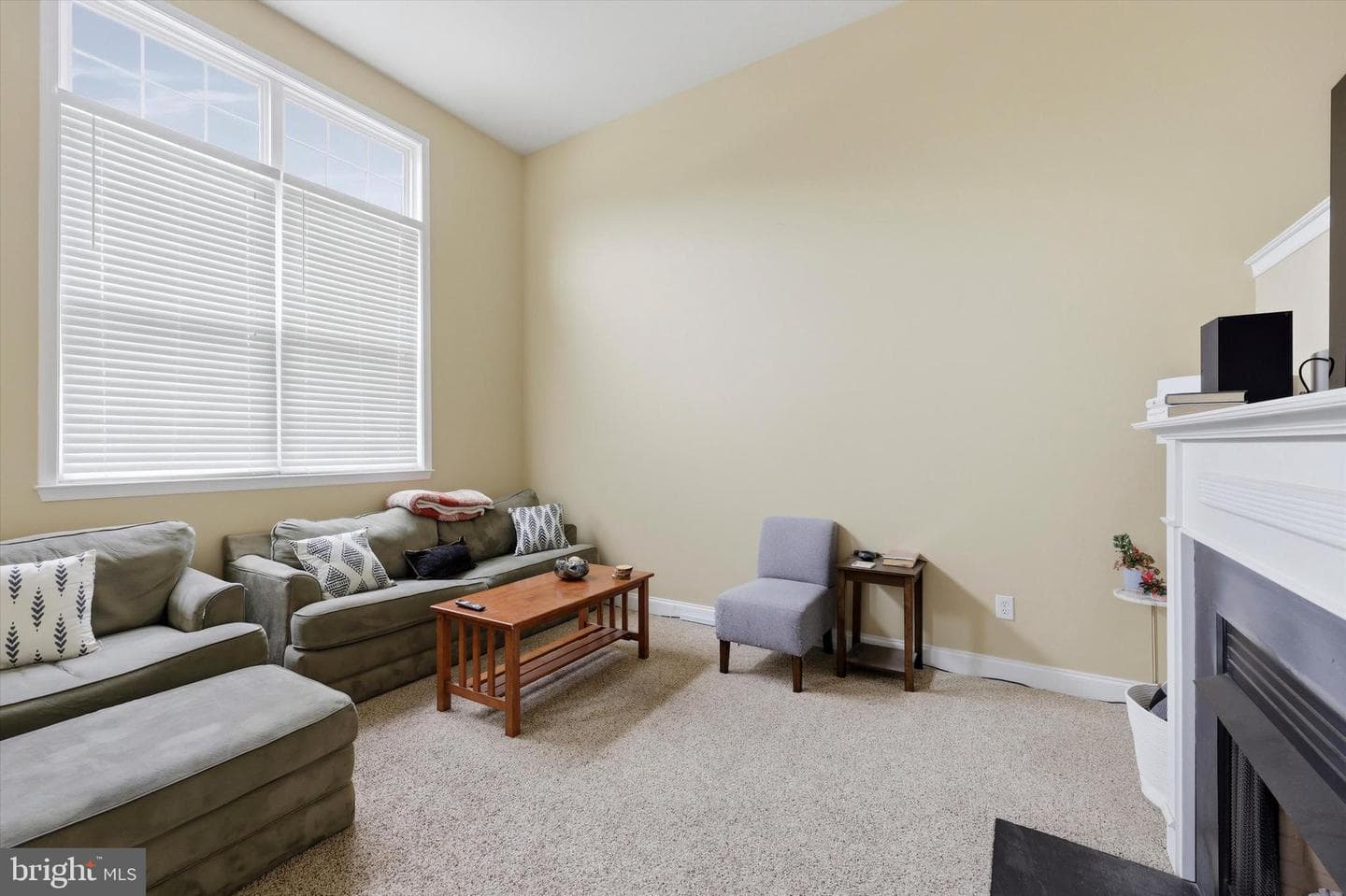422 W 5th Avenue photo 4