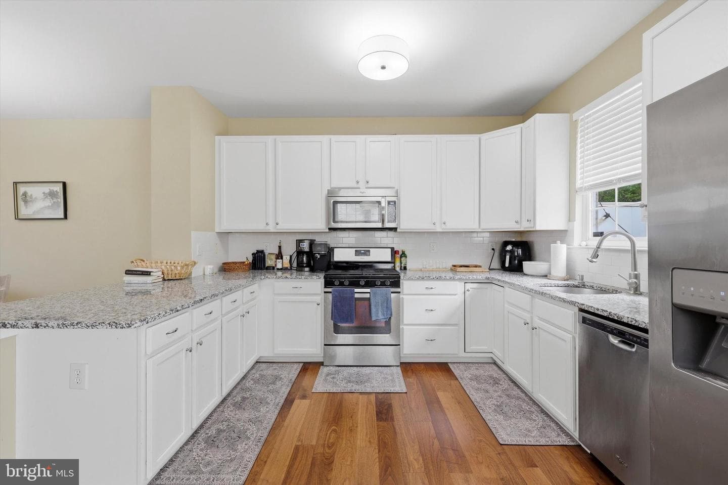 422 W 5th Avenue photo 6