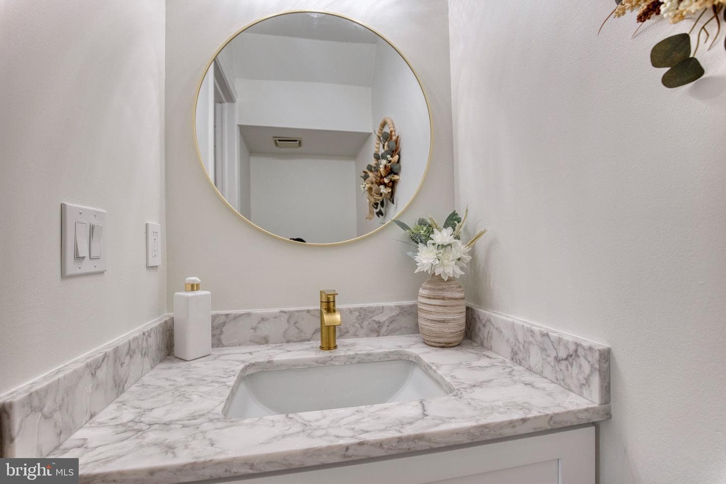 1408 Stratford Court #condo 1408 photo 13