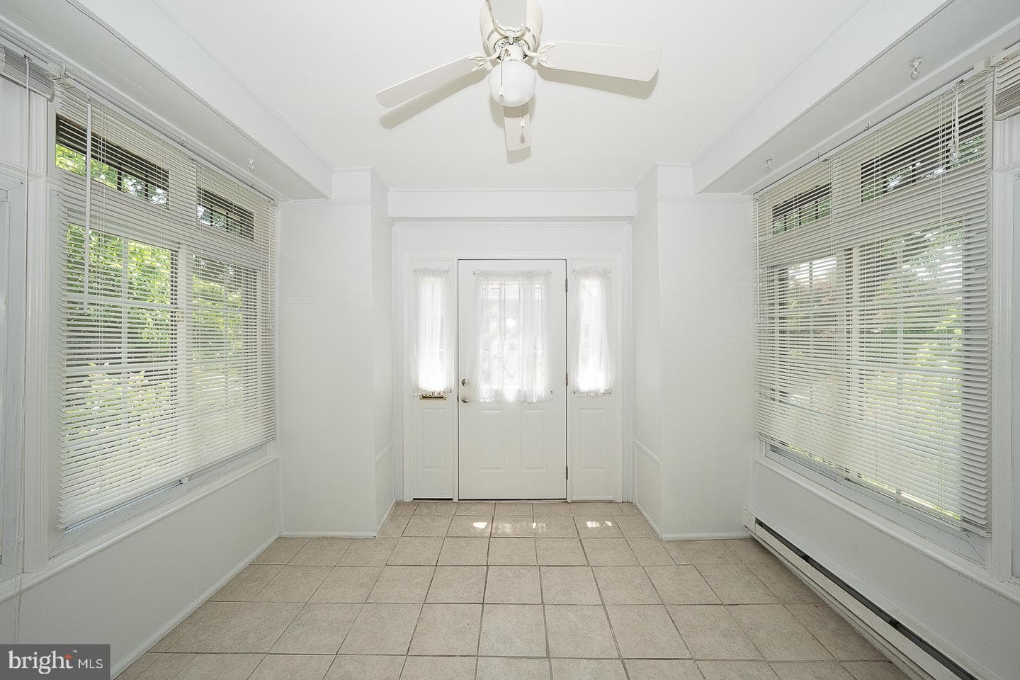 165 Stoneway Lane photo 5