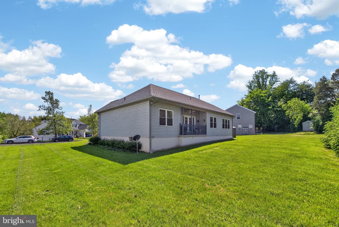 105 William Road photo 41
