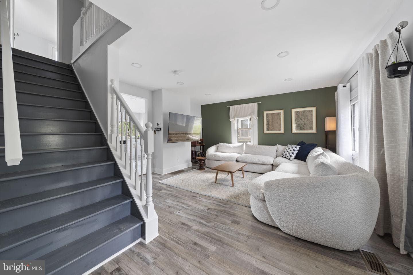 2549 W Church Road photo 4