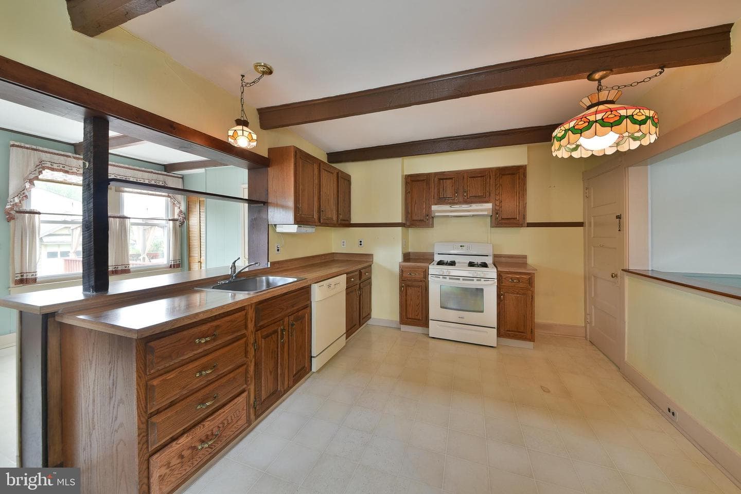 142 Blake Avenue photo 19
