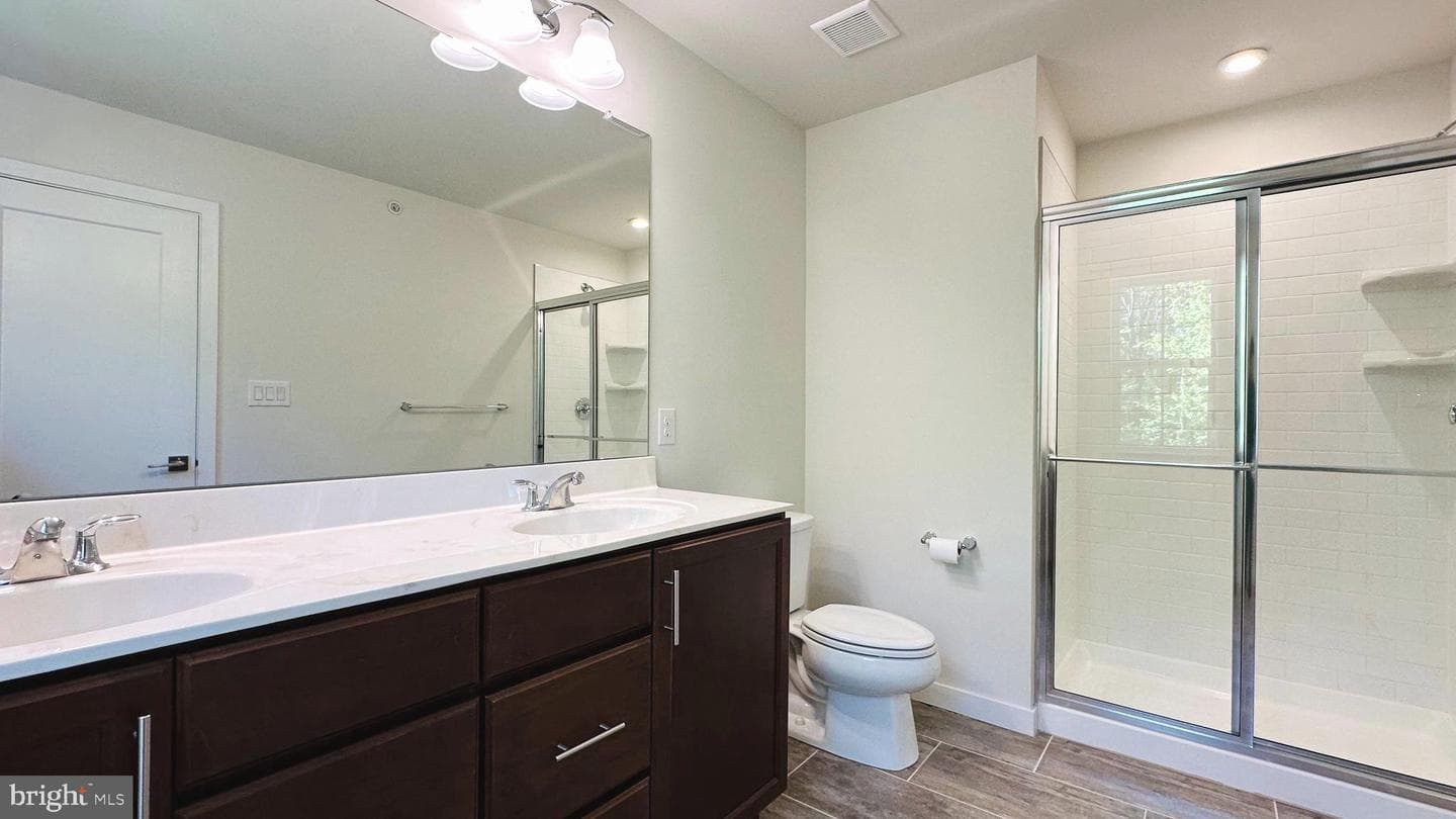 229 Wynstone Court photo 26