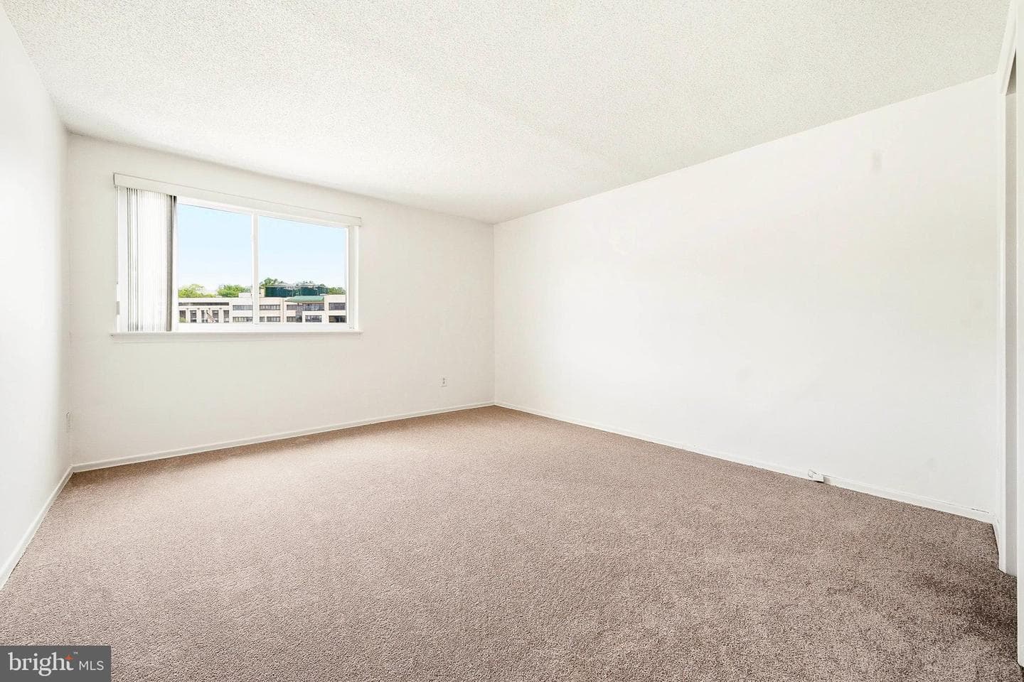1570 The Fairway #312 E photo 11