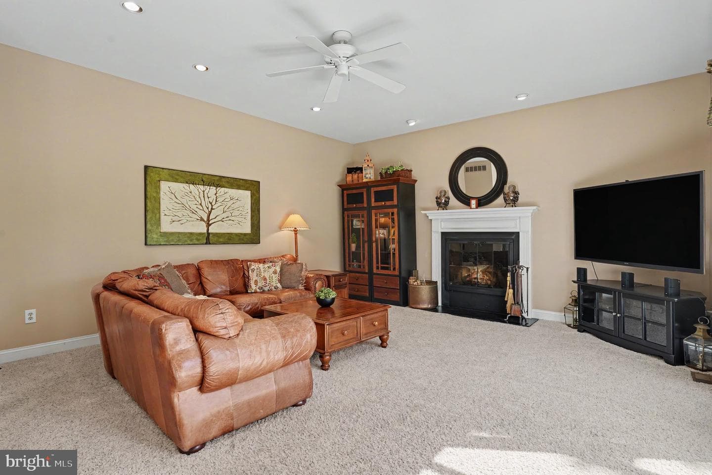 153 Country Club Drive photo 17