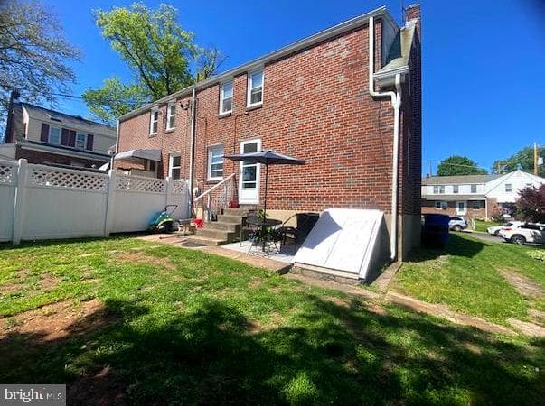 990 N Hills Boulevard photo 13