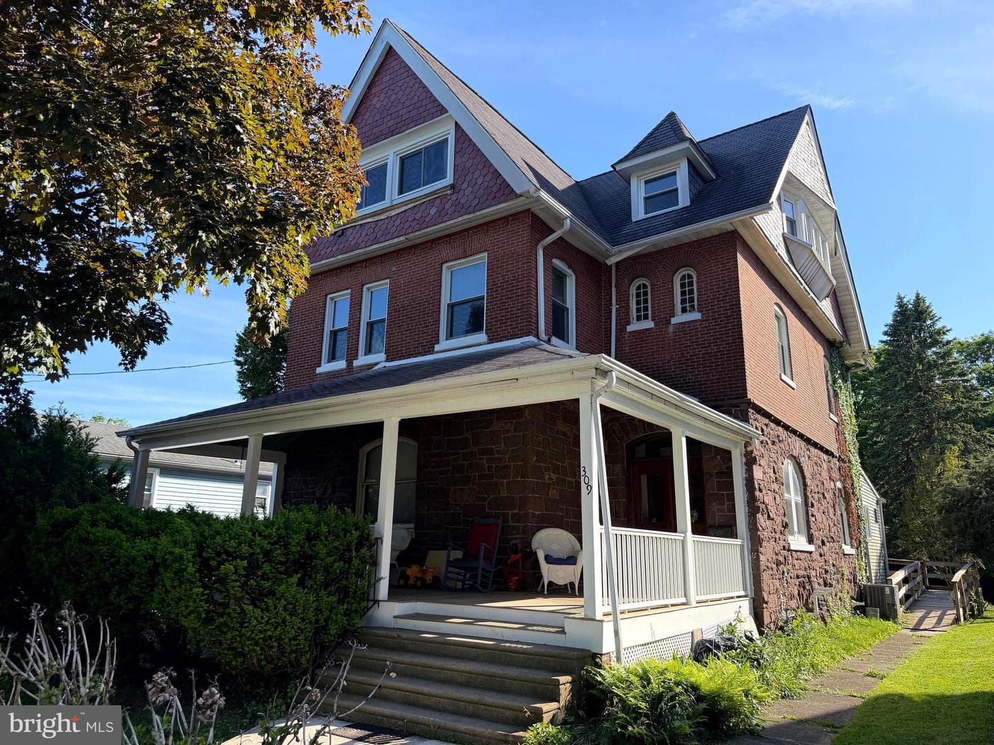309 Highland Avenue