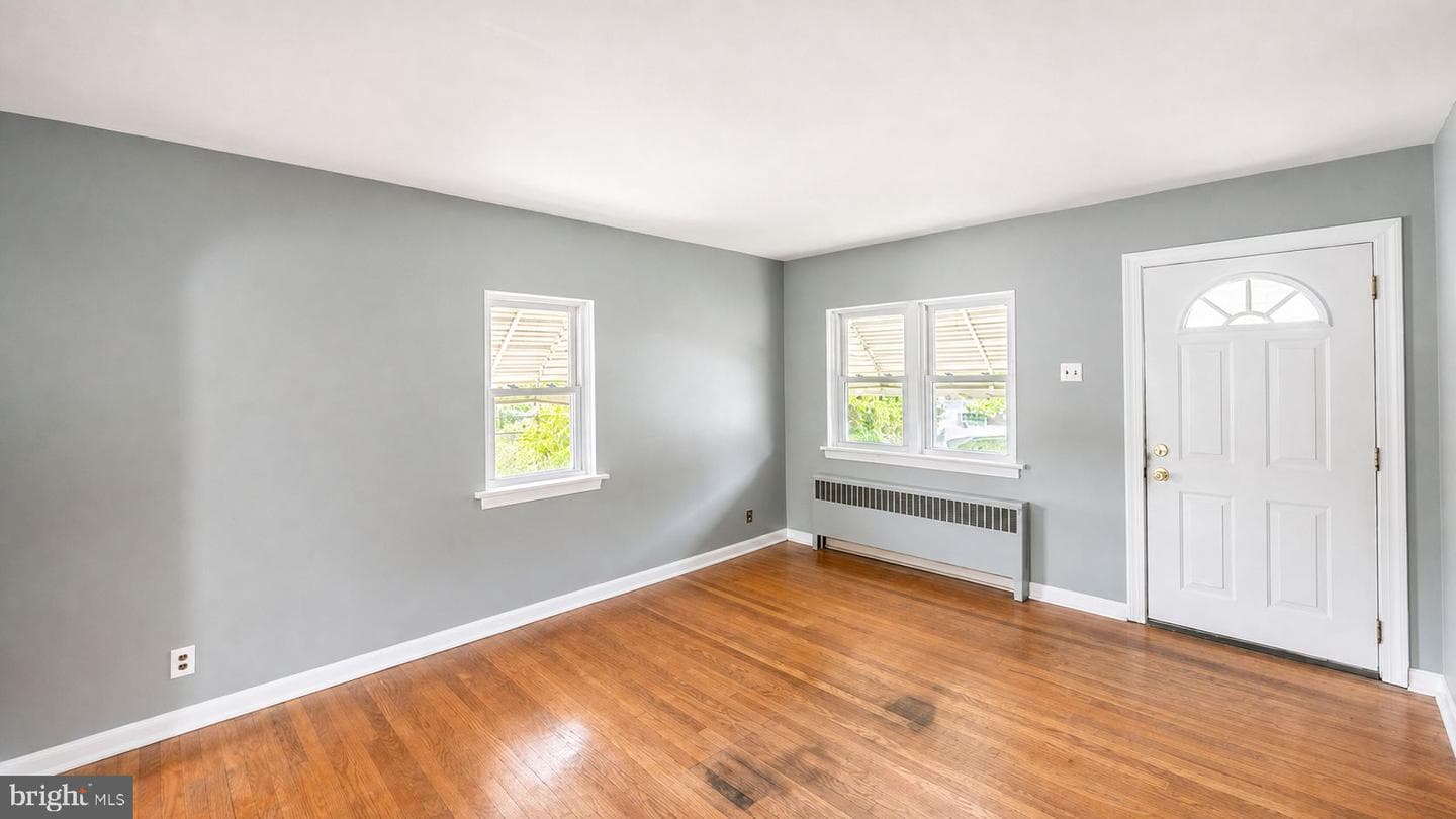9 David Road photo 4