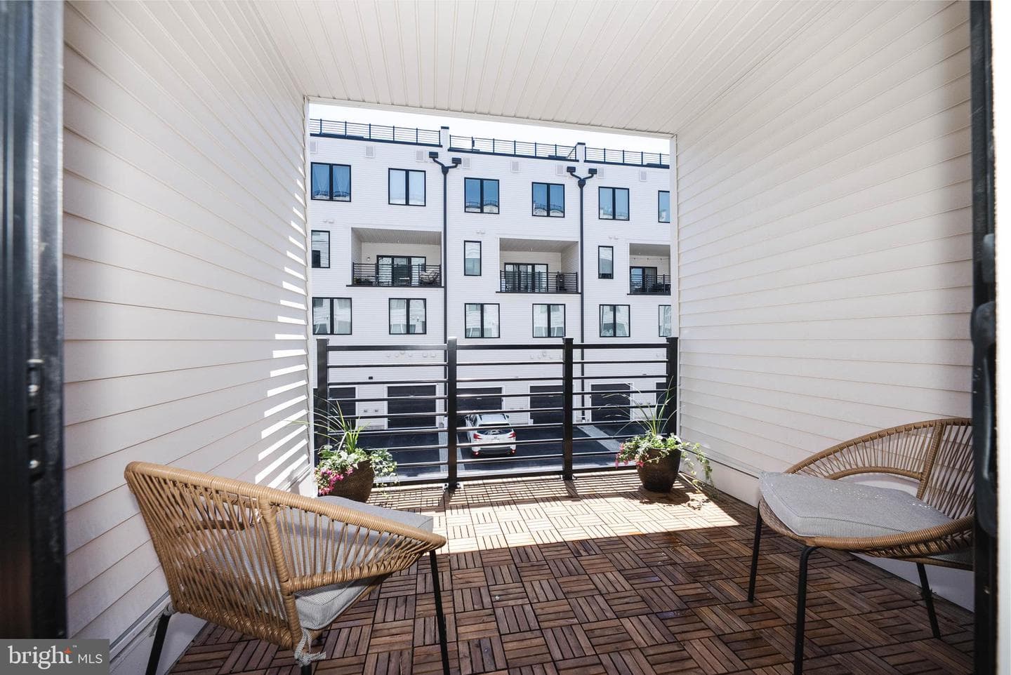 305 Manion Alley photo 25