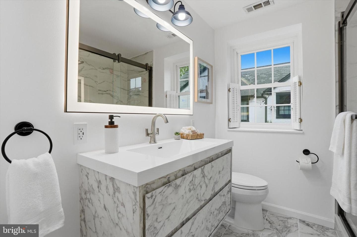 518 Winding Way photo 26