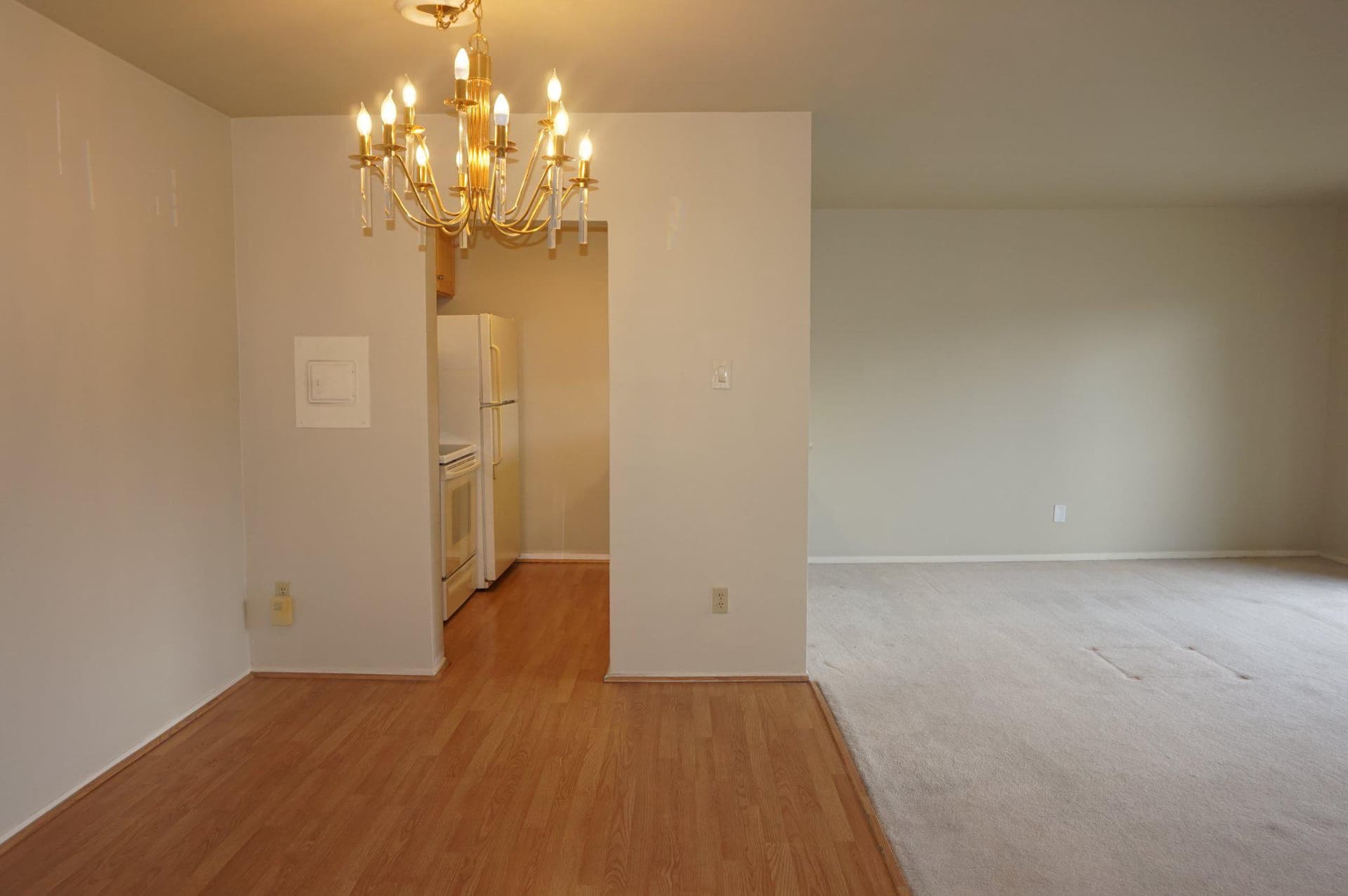 1570 The Fairway #512 E photo 6