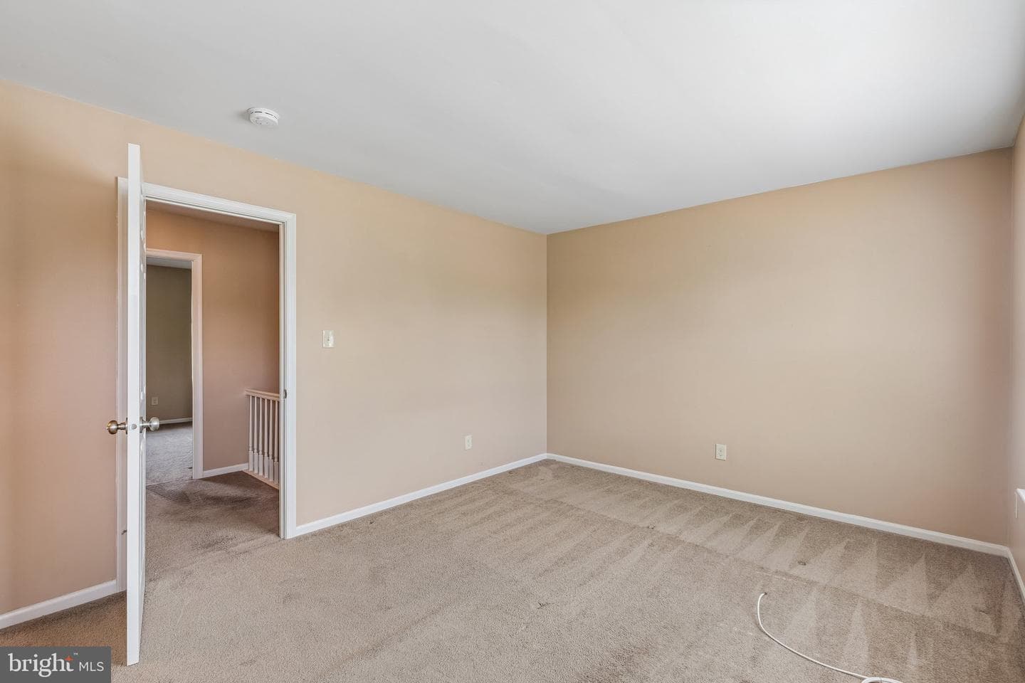 537 Bassett Lane photo 31
