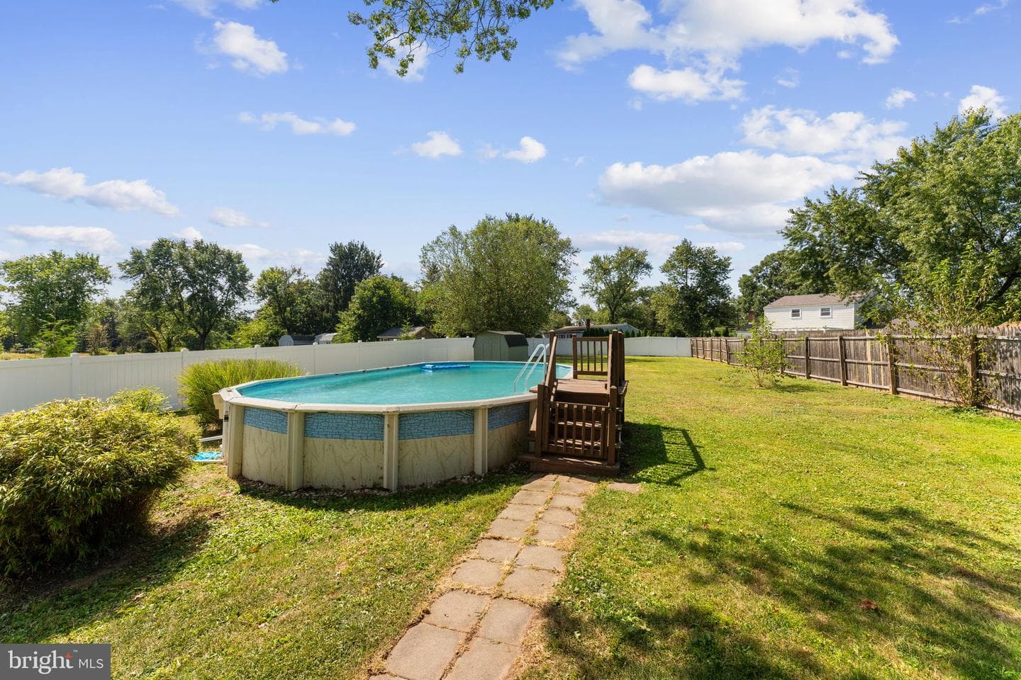 167 Meadowland Drive photo 34