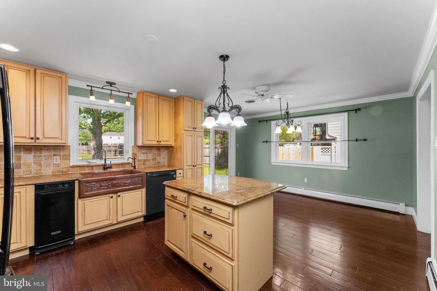 167 Meadowland Drive photo 9
