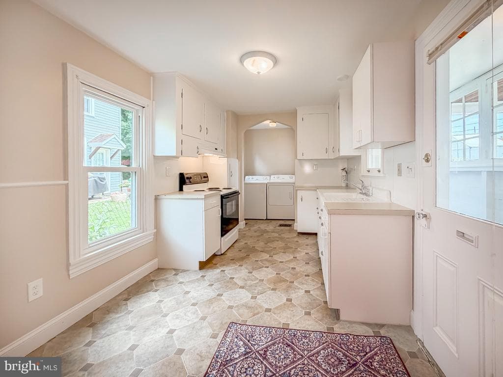 262 N Hanover Street photo 19