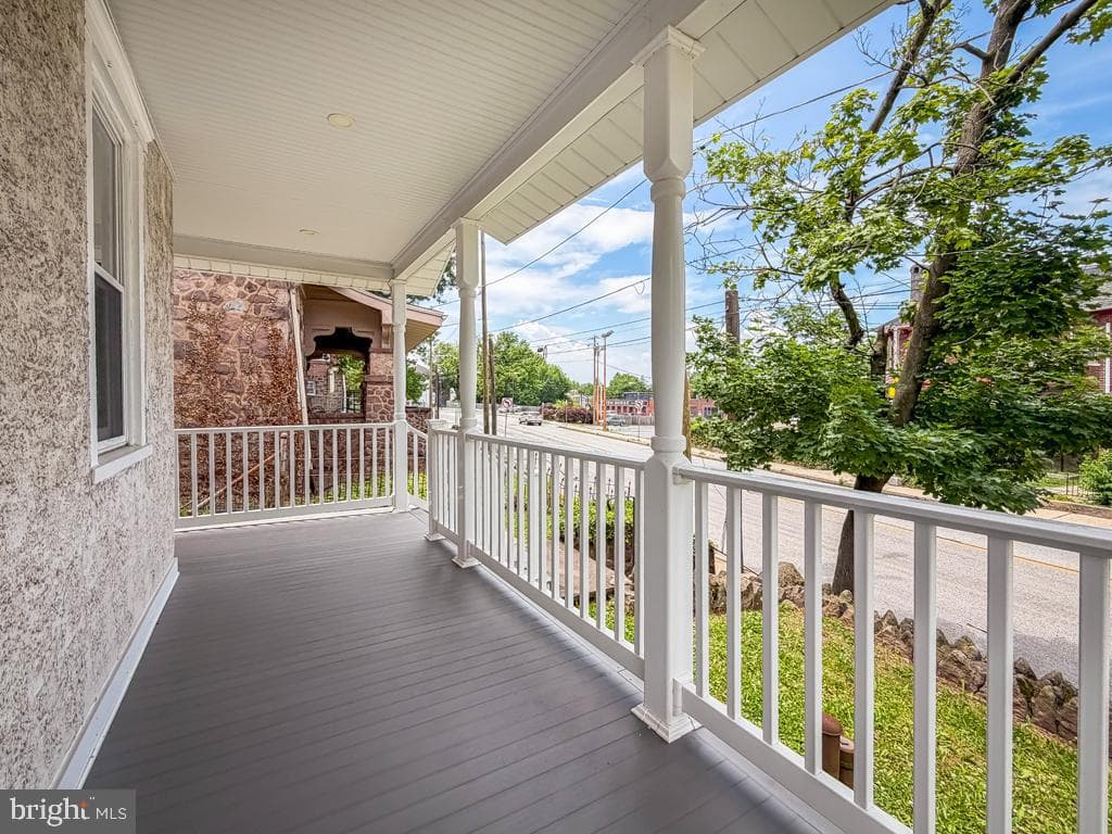 262 N Hanover Street photo 5