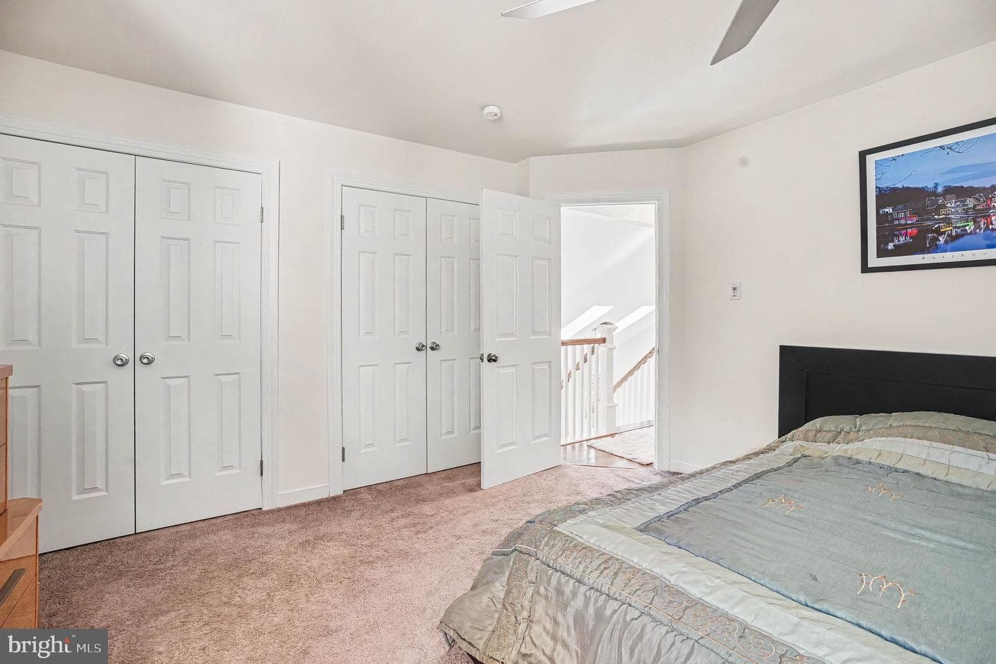 944 Hedgerow Court photo 23