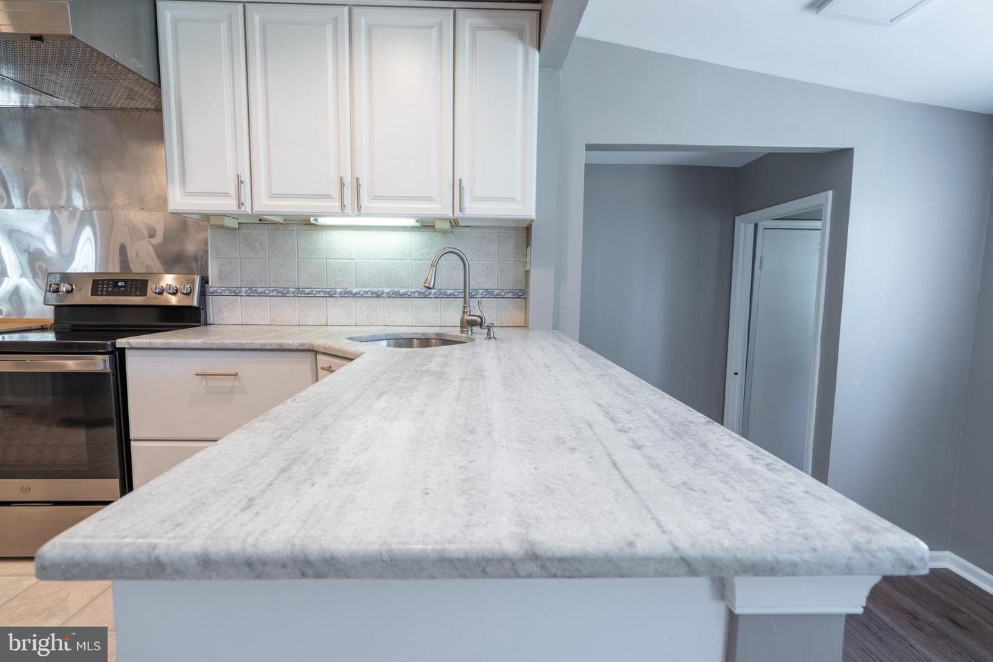 23 Maple Avenue photo 14
