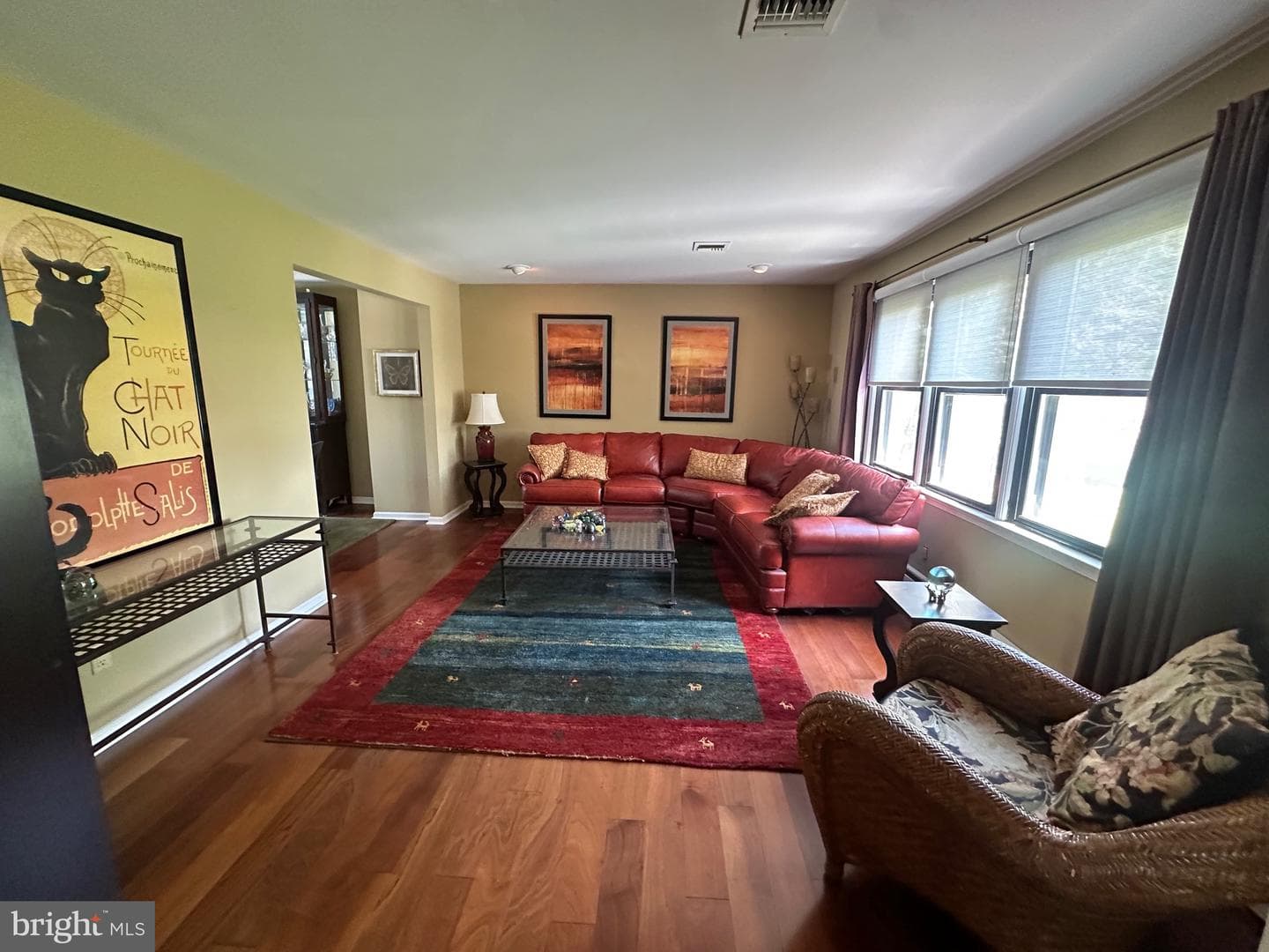 1325 Deflavis Circle photo 3