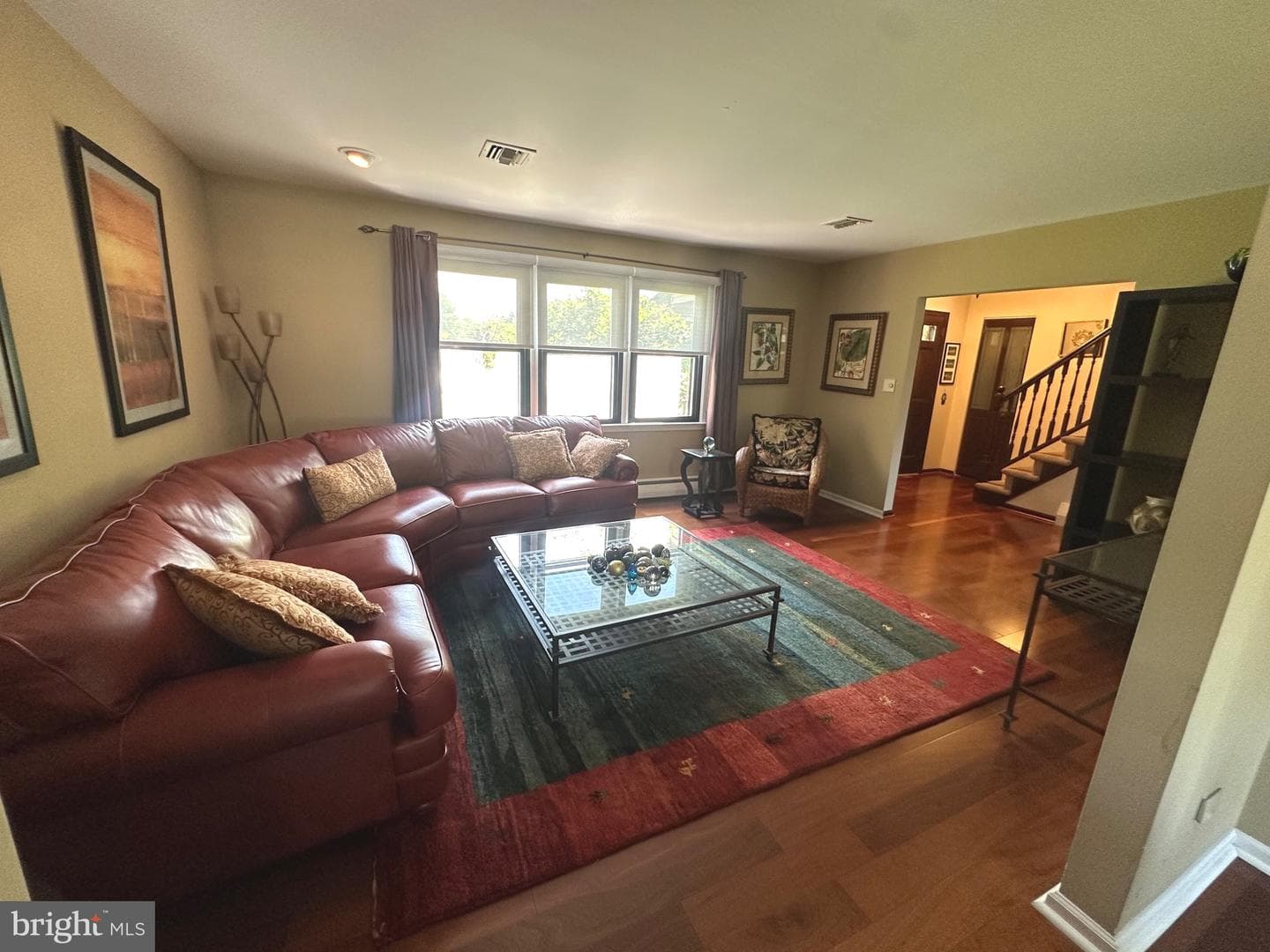 1325 Deflavis Circle photo 4