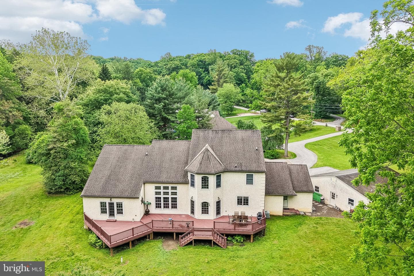 378 S Warner Road photo 8