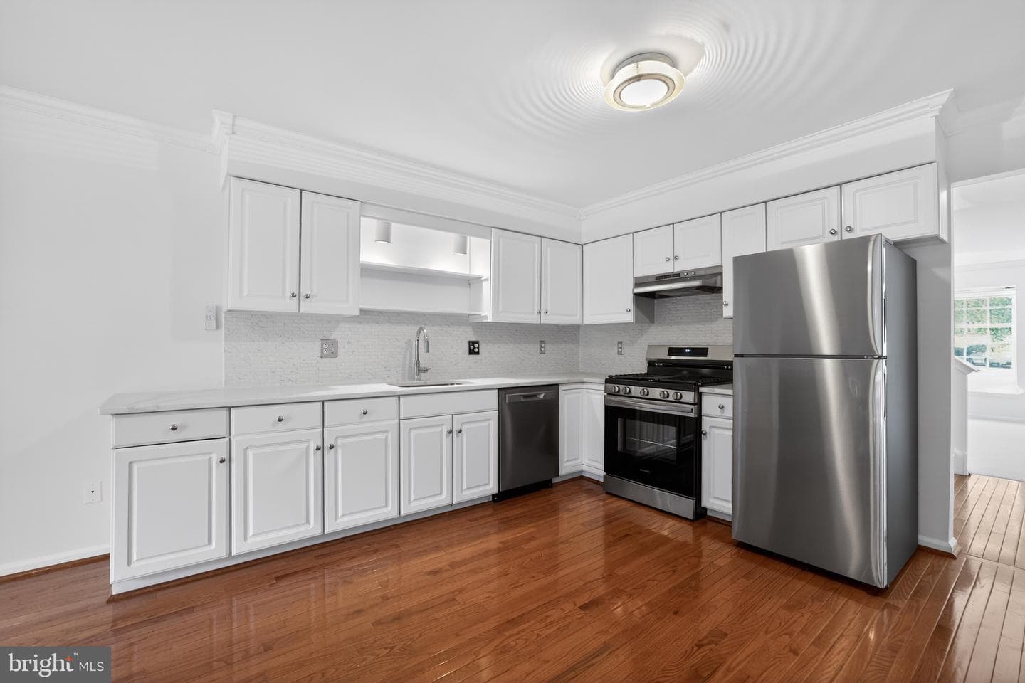 1150 Oxford Circle photo 10