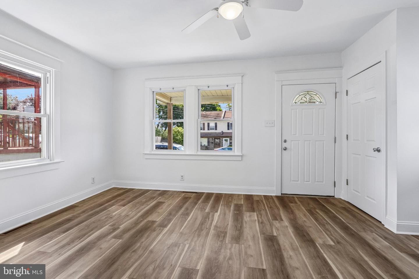 1833 Fairview Avenue photo 10