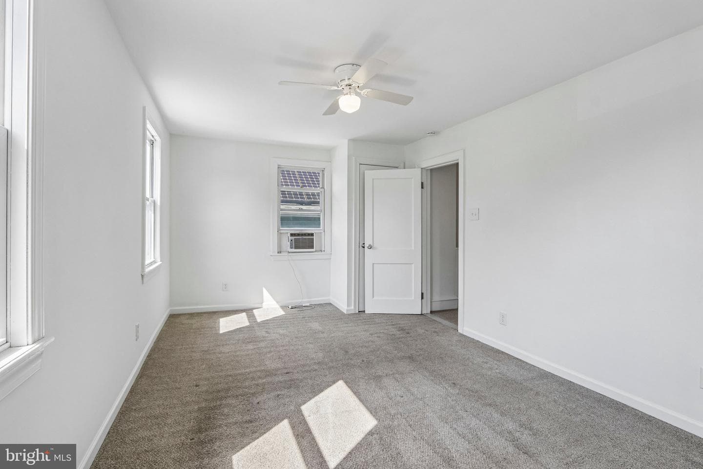 1833 Fairview Avenue photo 31