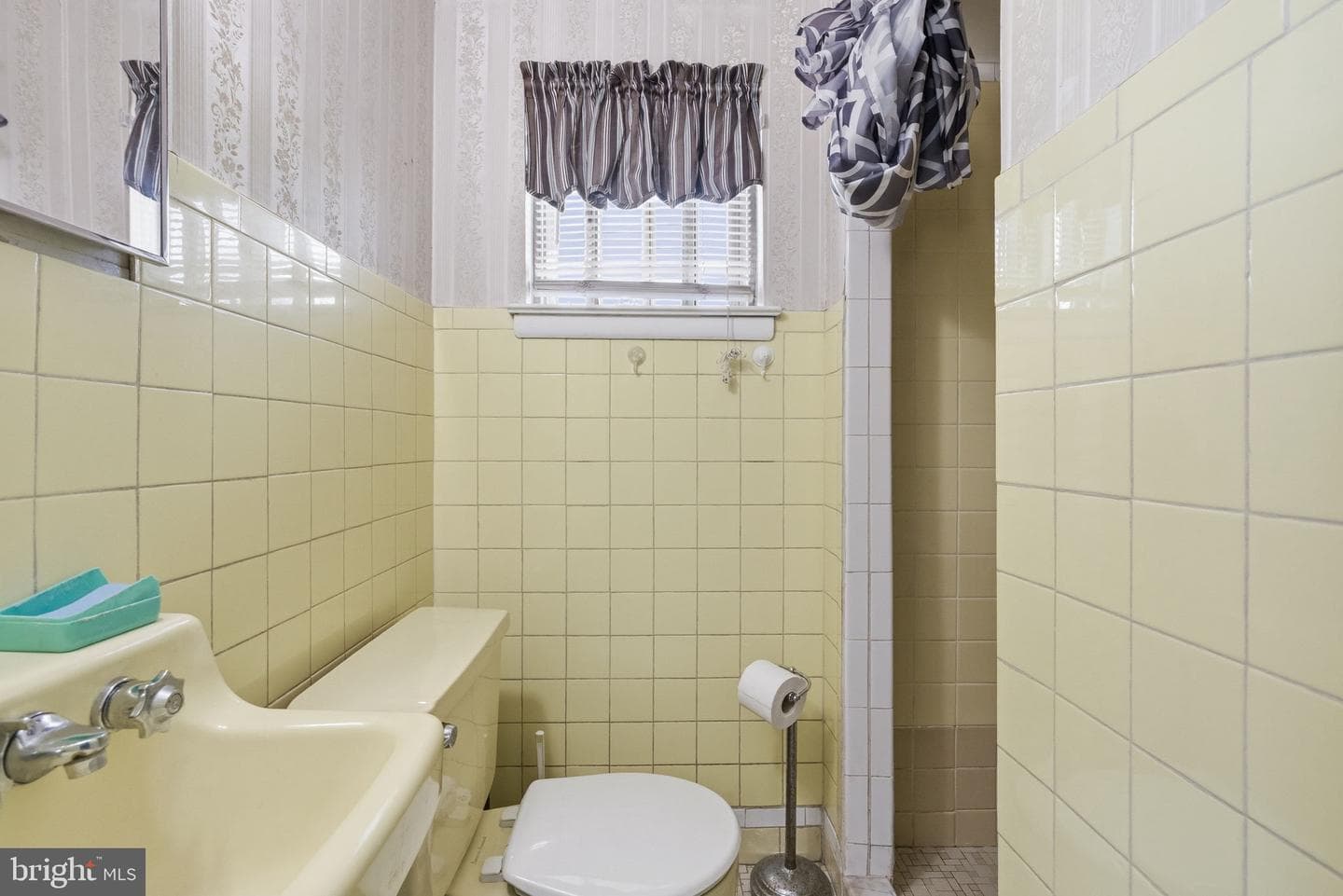 1825 Sterigere Street photo 31