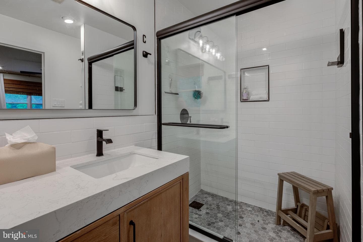 1108 Cromwell Road photo 22