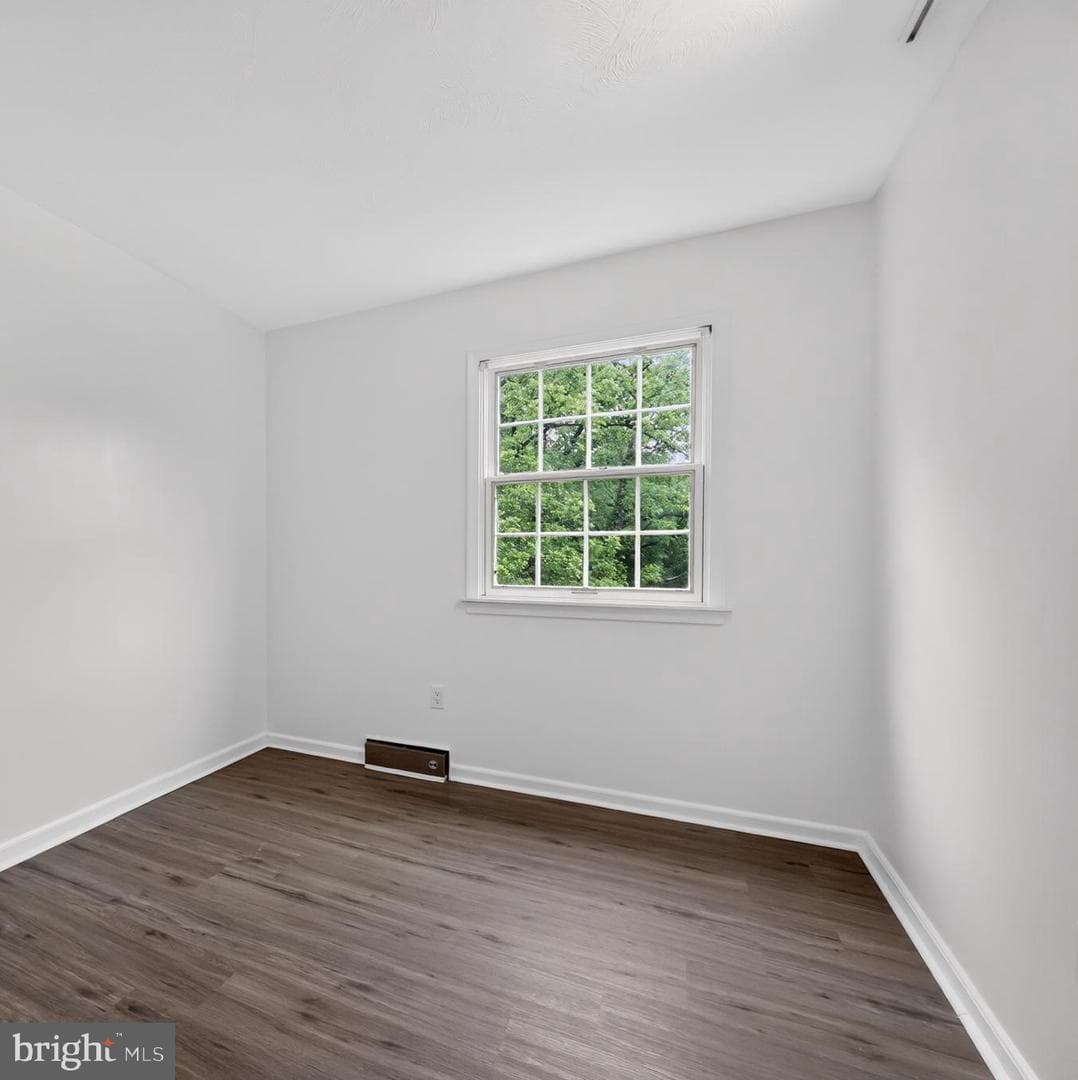 73 Roboda Boulevard photo 22
