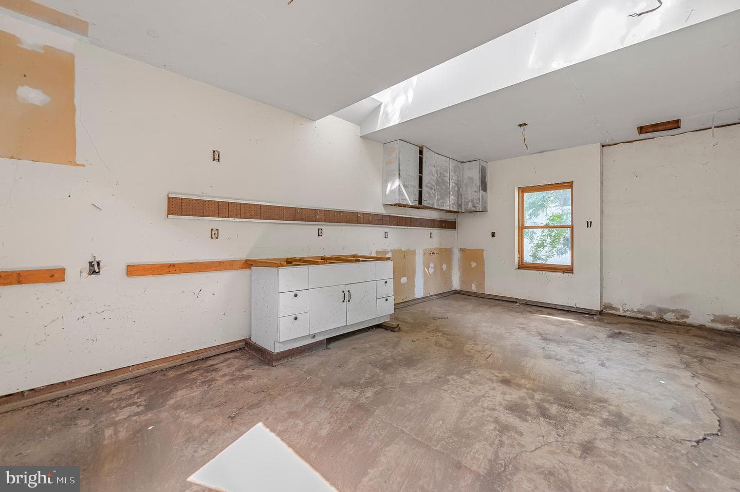 730 Hamel Avenue photo 28