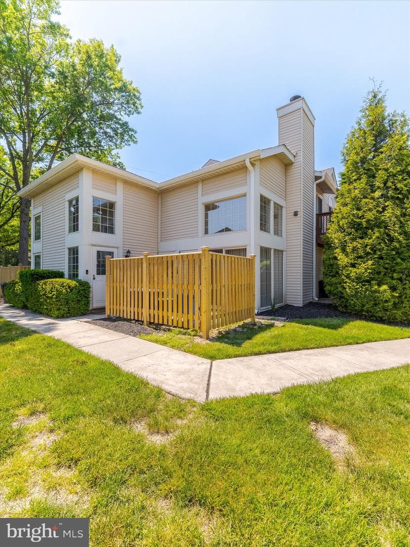 348 Green Meadow Lane photo 4