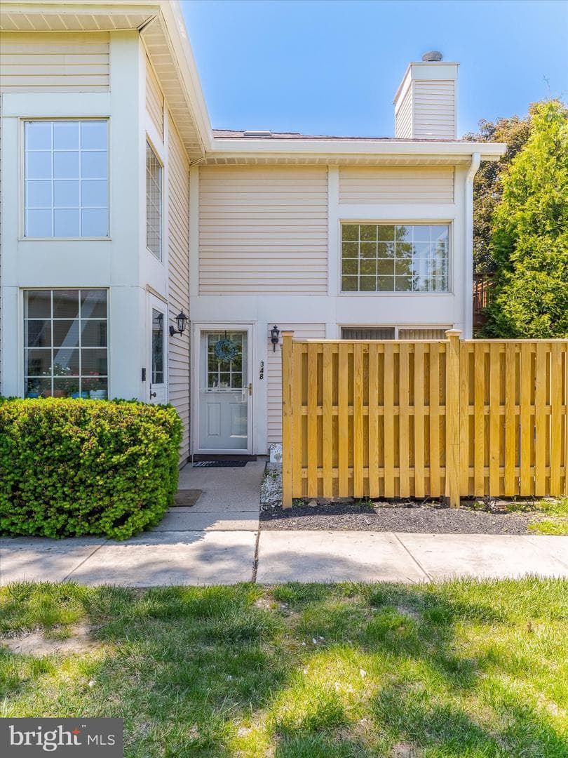 348 Green Meadow Lane photo 5