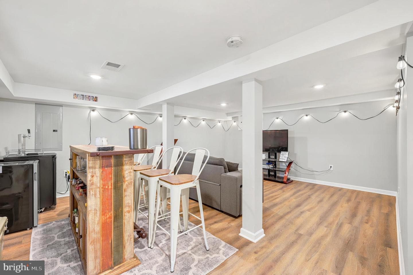 211 N Sylvania Avenue photo 11